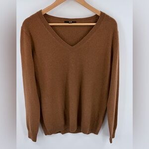 Uniqlo cashmere v-neck caramel brown sweater women’s size L classic casual
